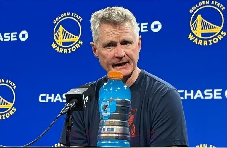 科尔发布会爽了！爆赞替补双核，为11胜4负开心，大谈阵容厚度！